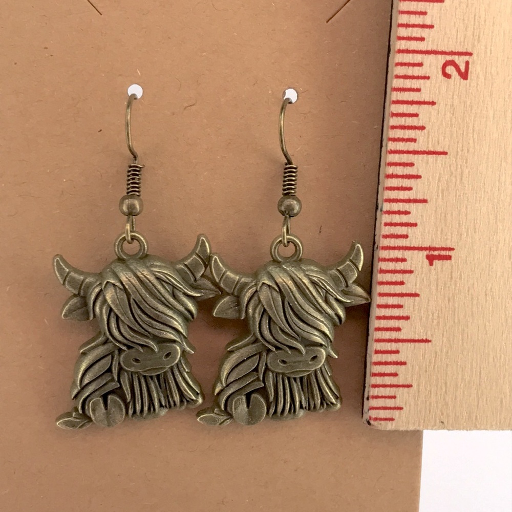 Bronze Highland Cow Earrings - Picture 2 of 4